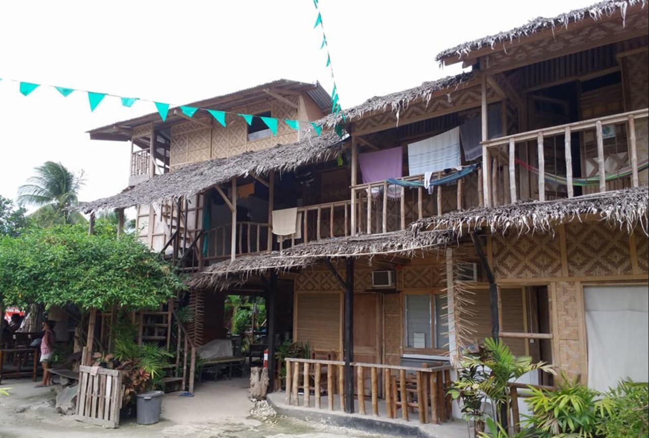 Babu Backpackers Inn Moalboal Exterior photo